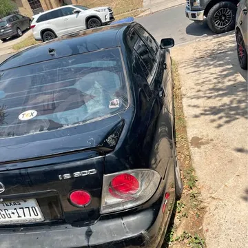2001 Lexus IS 300 Sedan 4D