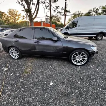 2001 Lexus IS 300 Sedan 4D