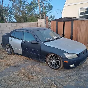 2001 Lexus IS 300 Sedan