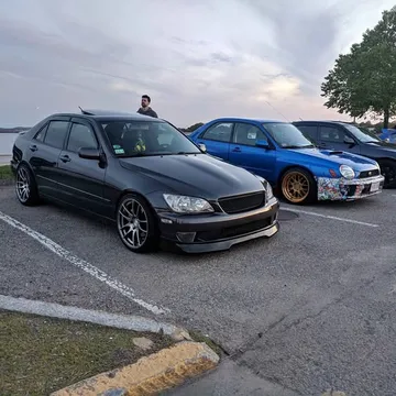 2001 Lexus IS 300 Sedan