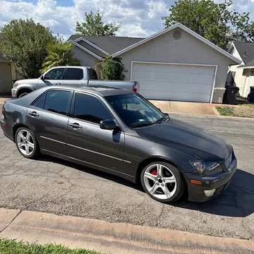 2001 Lexus IS 300 Sedan 4D