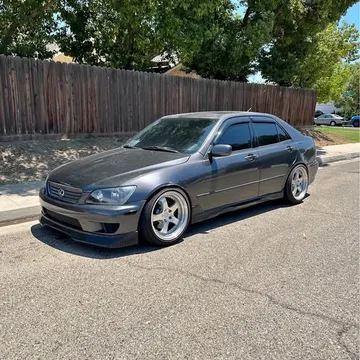 2001 Lexus IS 300 Sedan 4D