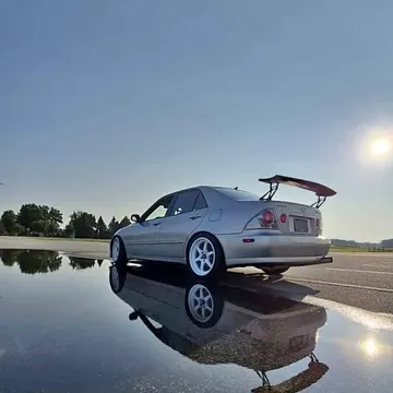2001 Lexus IS 300 Sedan 4D