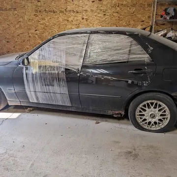 2001 Lexus IS 300 Sedan 4D