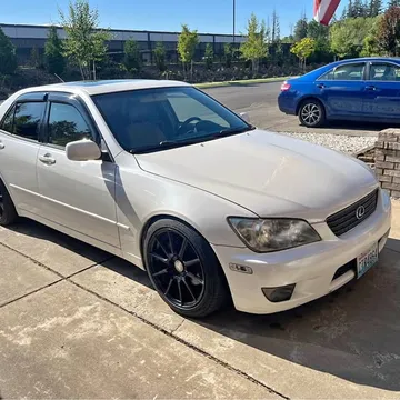 2001 Lexus IS 300 Sedan 4D