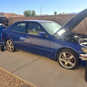 2001 Lexus IS 300 Sedan 4D