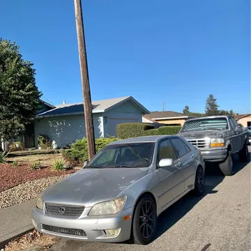 2001 Lexus IS 300 Sedan