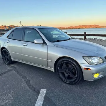 2001 Lexus IS 300 Sedan 4D