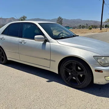 2001 Lexus IS 300 Sedan 4D
