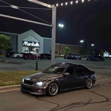 2001 Lexus IS 300 Sedan 4D