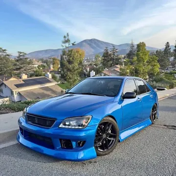 2001 Lexus IS 300 Sedan 4D