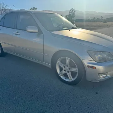 2001 Lexus IS 300 Sedan 4D