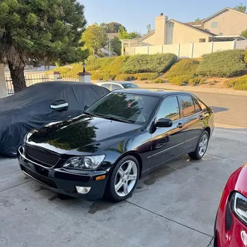 2001 Lexus IS 300 Sedan 4D