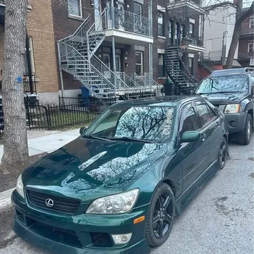2001 Lexus IS300