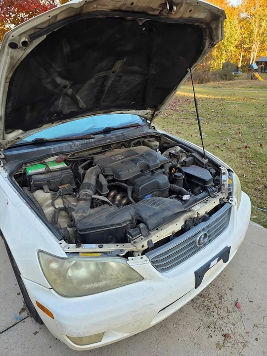 2001 Lexus IS 1st Gen - Image 4 of 5