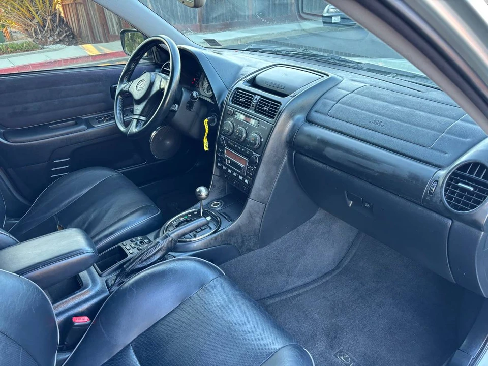 2001 Lexus IS 1st Gen - Image 8 of 11