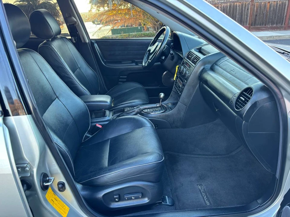 2001 Lexus IS 1st Gen - Image 6 of 11