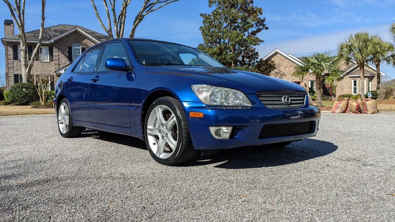 2001 Lexus IS 1st Gen - Image 20 of 31
