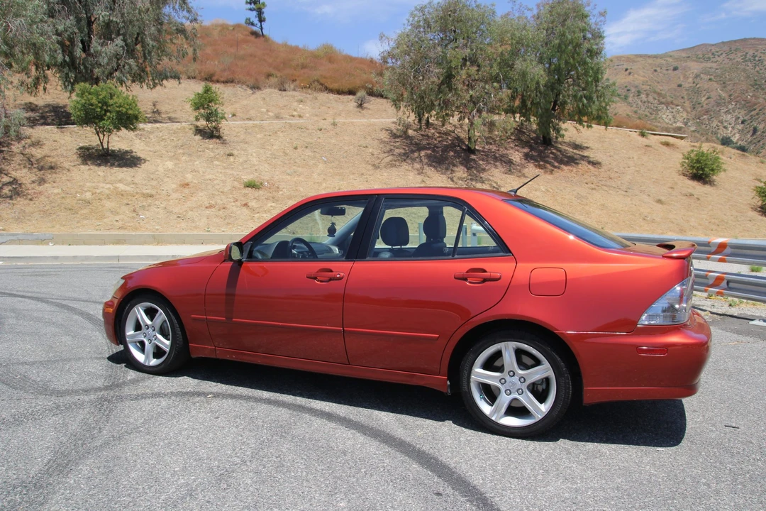 2001 Lexus IS 1st Gen - Image 31 of 31