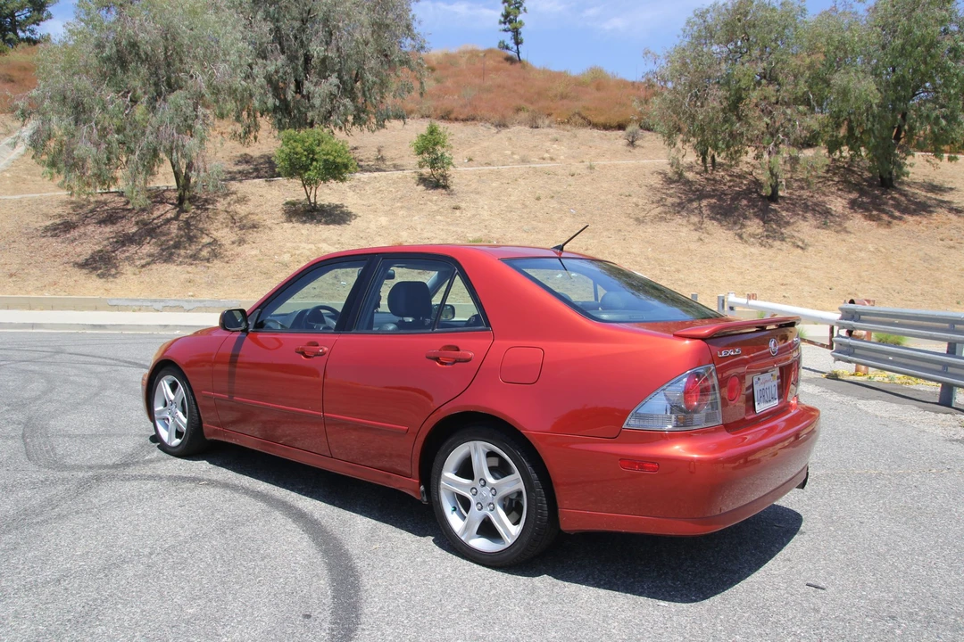 2001 Lexus IS 1st Gen - Image 28 of 31