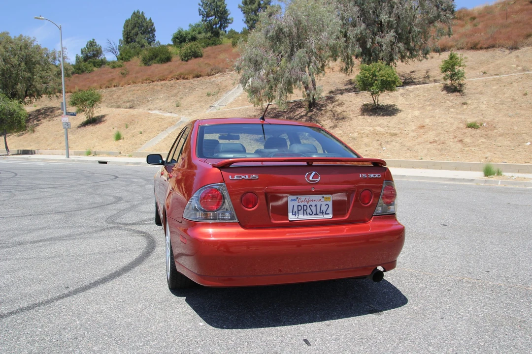 2001 Lexus IS 1st Gen - Image 23 of 31