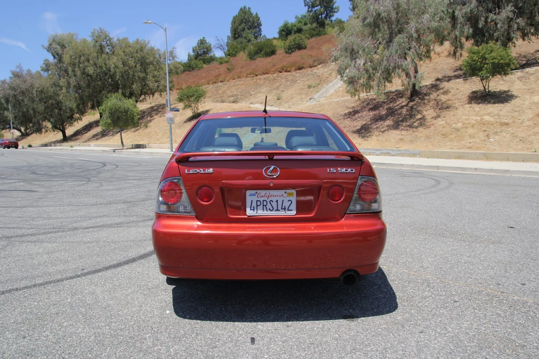 2001 Lexus IS 1st Gen - Image 21 of 31