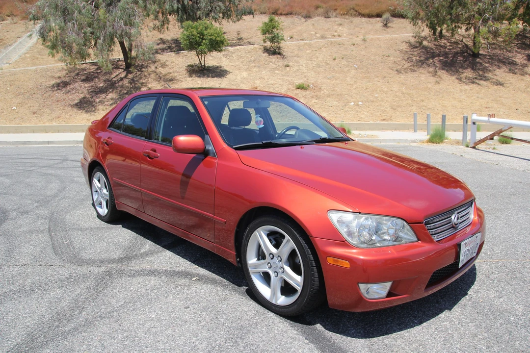 2001 Lexus IS 1st Gen - Image 5 of 31