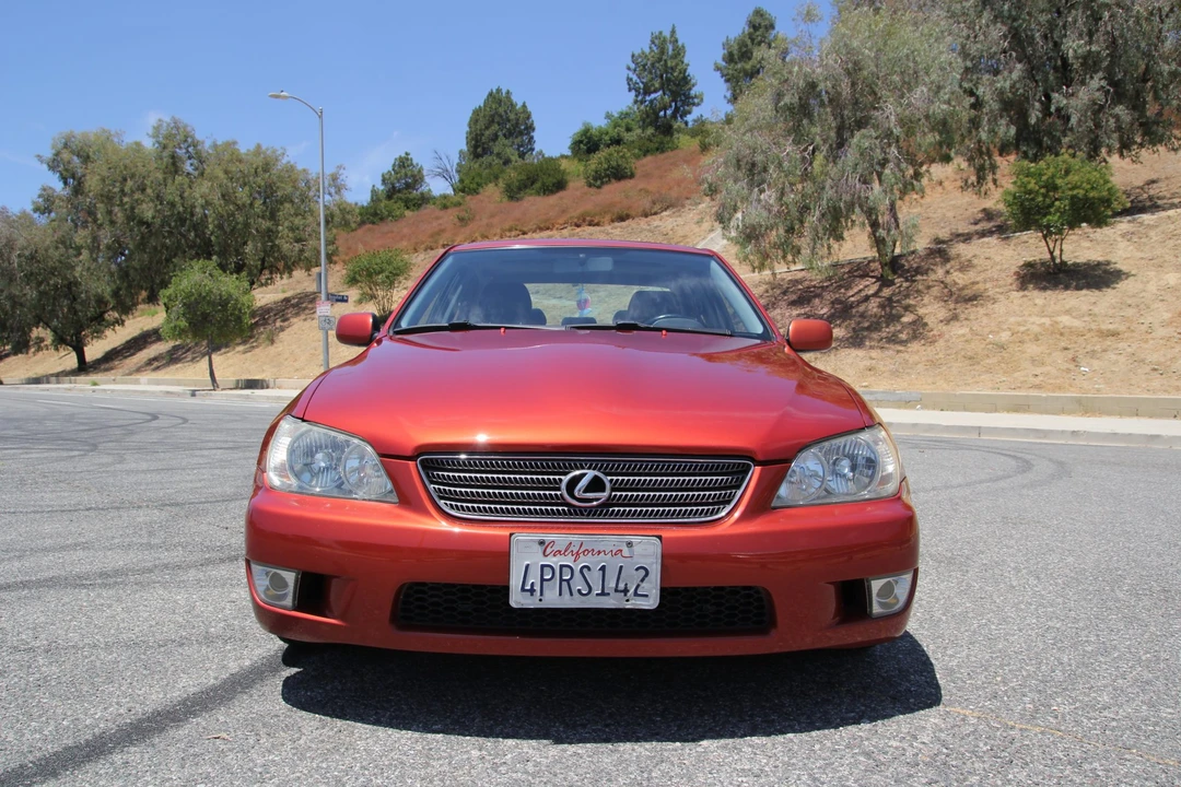 2001 Lexus IS 1st Gen - Image 2 of 31