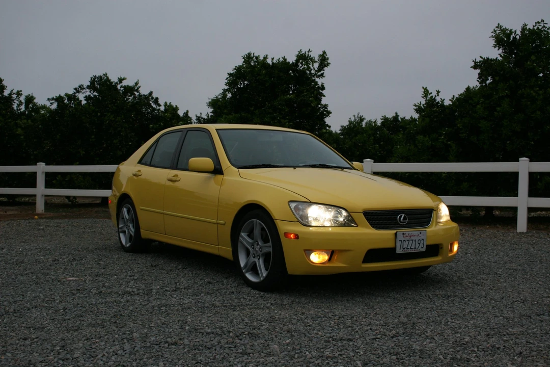 2001 Lexus IS 1st Gen - Image 7 of 31