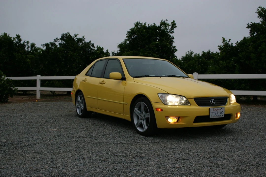 2001 Lexus IS 1st Gen - Image 6 of 31