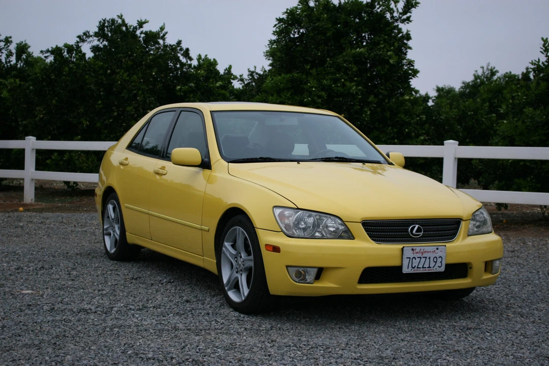2001 Lexus IS 1st Gen - Image 4 of 31