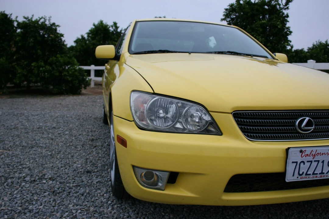 2001 Lexus IS 1st Gen - Image 21 of 31