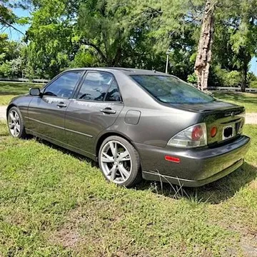 2001 Lexus IS300