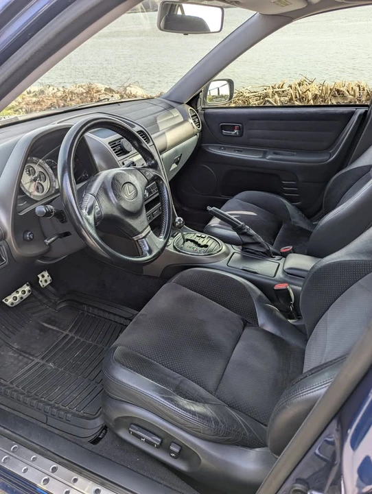 2001 Lexus IS 1st Gen - Image 6 of 13