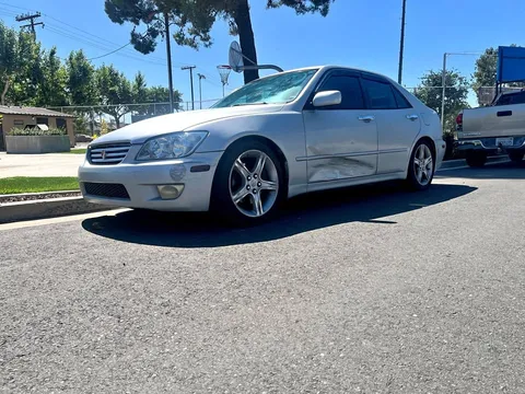 2001 Lexus IS300