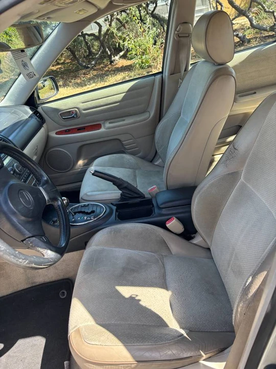 2001 Lexus IS 1st Gen - Image 9 of 10