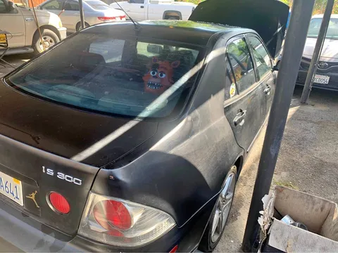 2001 Lexus IS300
