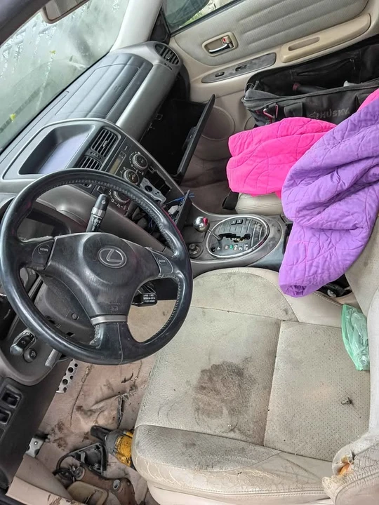 2001 Lexus IS 1st Gen - Image 4 of 10