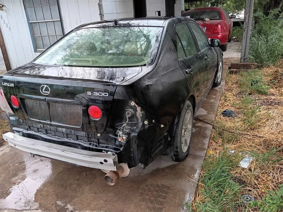 2001 Lexus IS 1st Gen - Image 7 of 10