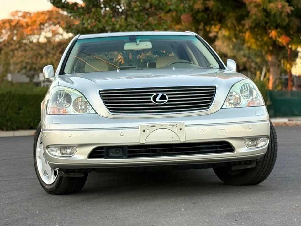 2001 Lexus LS 3rd Gen - Image 5 of 21