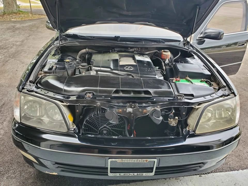 2001 Lexus LS 3rd Gen - Image 2 of 4