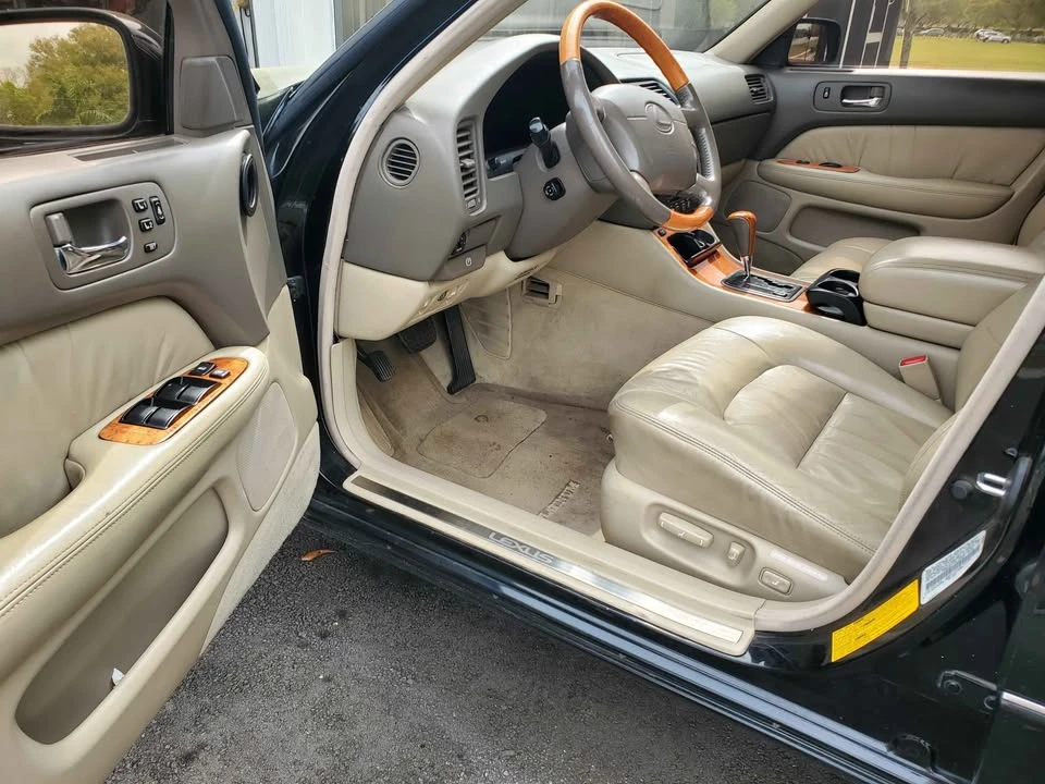 2001 Lexus LS 3rd Gen - Image 3 of 4