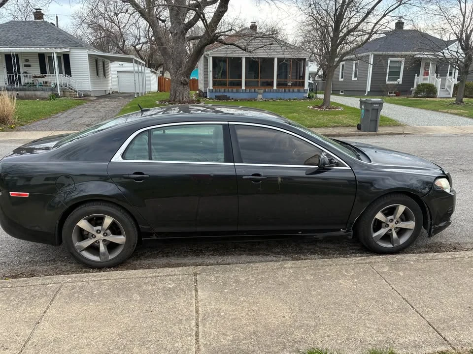 2001 Lexus LS 3rd Gen - Image 4 of 6