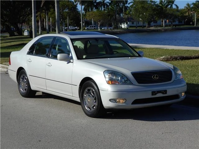 2001 Lexus LS 3rd Gen - Image 2 of 12