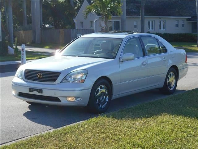 2001 Lexus LS 3rd Gen - Image 6 of 12