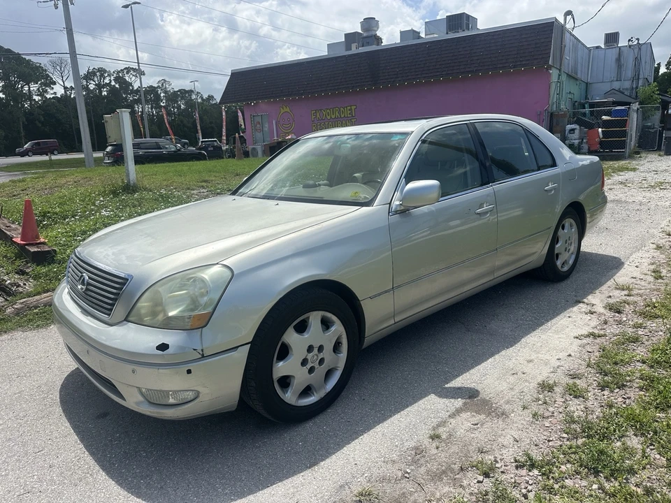 2001 Lexus LS 3rd Gen - Image 3 of 15
