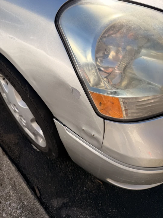 2001 Lexus LS 3rd Gen - Image 6 of 20
