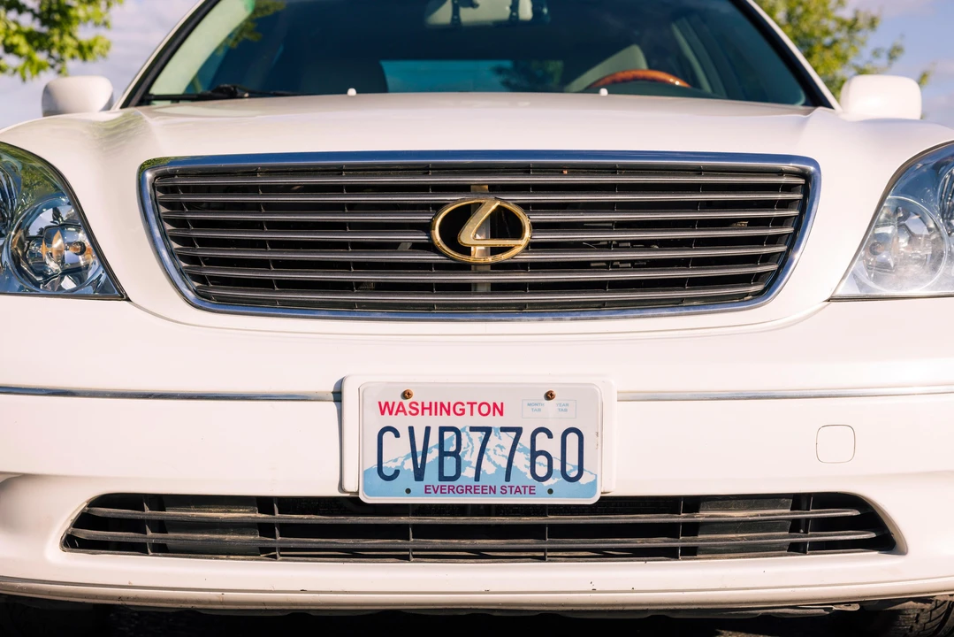 2001 Lexus LS 3rd Gen - Image 31 of 31