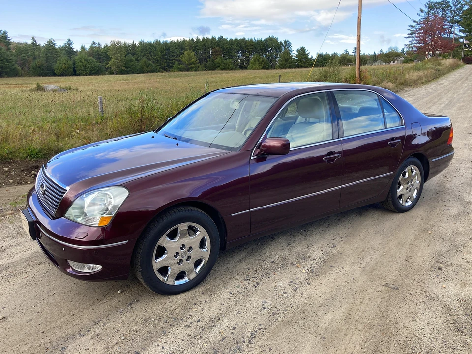 2001 Lexus LS 3rd Gen - Image 9 of 31