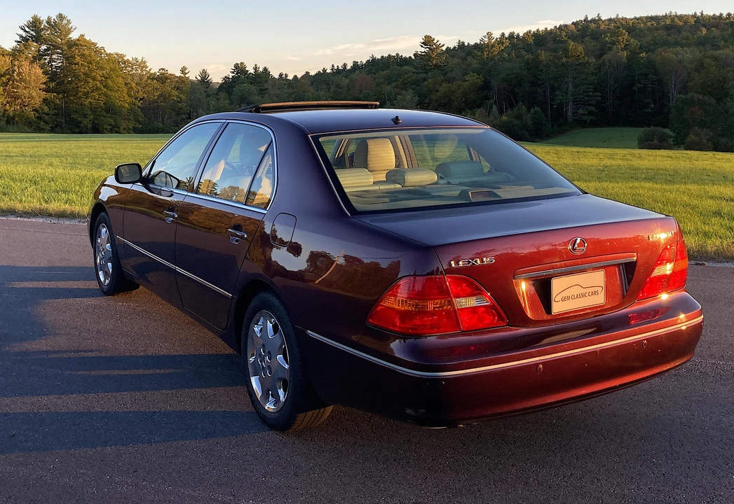 2001 Lexus LS 3rd Gen - Image 30 of 31